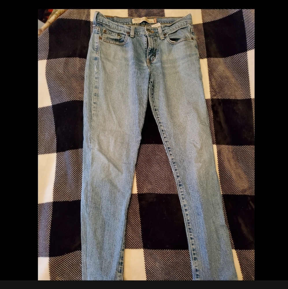 Levi's size 4